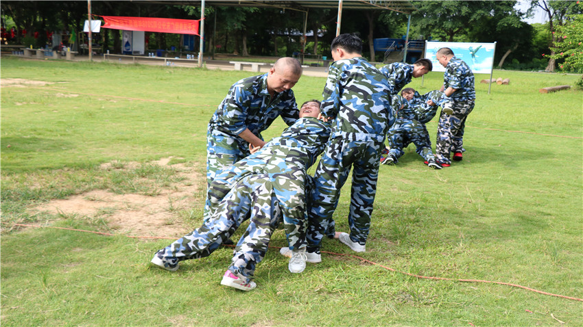 学乐教育广州五龙山庄拓展基地拓展训练营